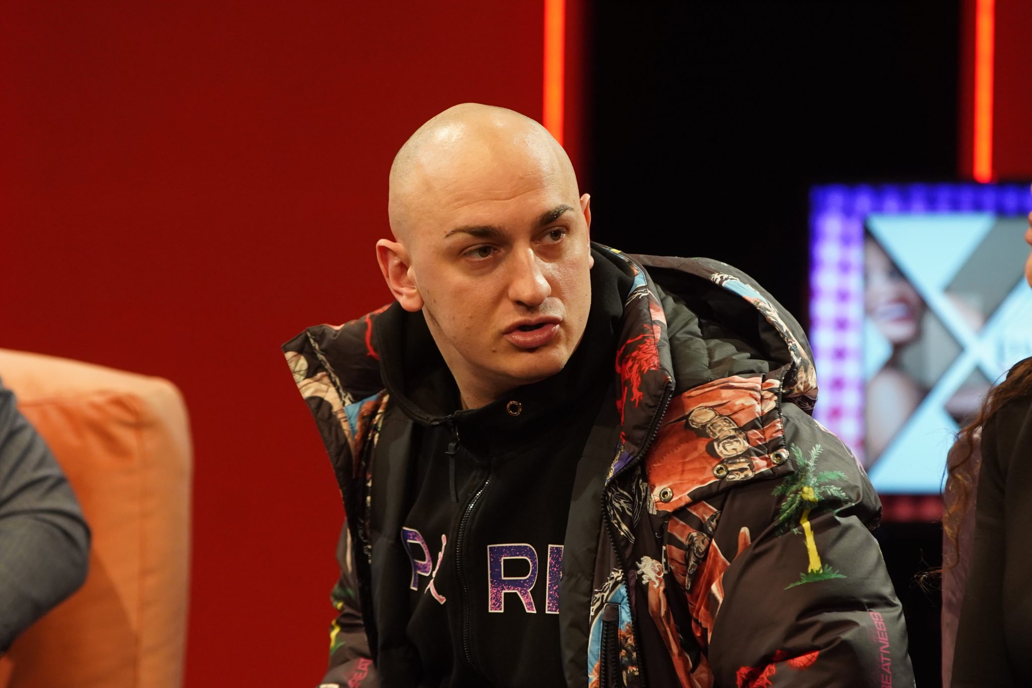 Isplivao Snimak Desingerice Kako Glumi IDJ TV