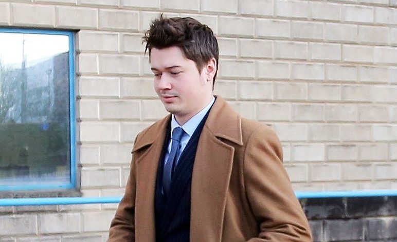 Zvezda Netflix-ove serije osuđena na 15 godina zatvora! Žrtve plakale dok se glumac smejao pred punom sudnicom 1 profimedia 0937707189