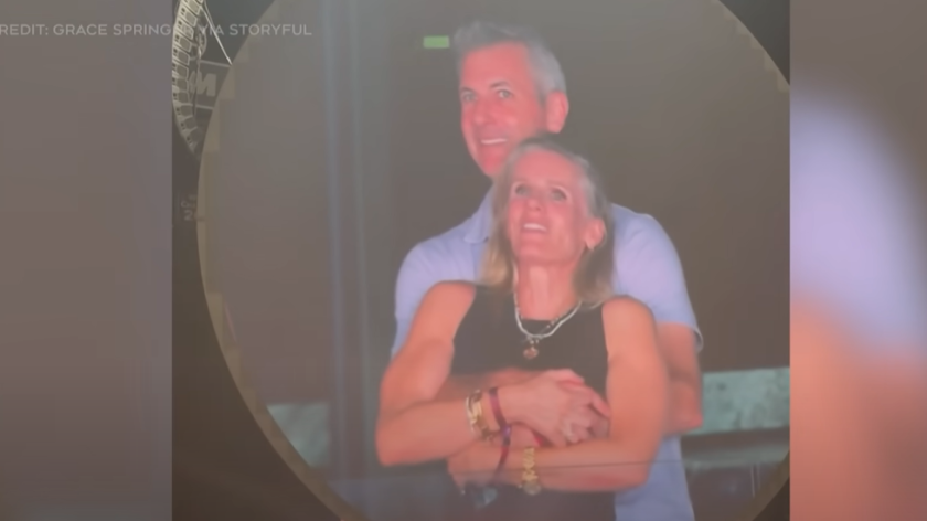 Afera o kojoj bruji svet! Direktor uhvaćen sa zaposlenom u prevari na koncertu Koldpleja, njihova kompanija se odlučila na OVAJ korak 1 Screenshot 2025 07 18 100323