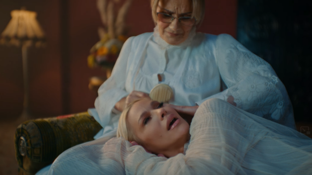 Nataša Bekvalac novim albumom rasplakala region: "Ovo je priča o svemu što je moralo da se slomi da bi ponovo živelo i zasijalo" 19 Screenshot 2025 10 14 144413